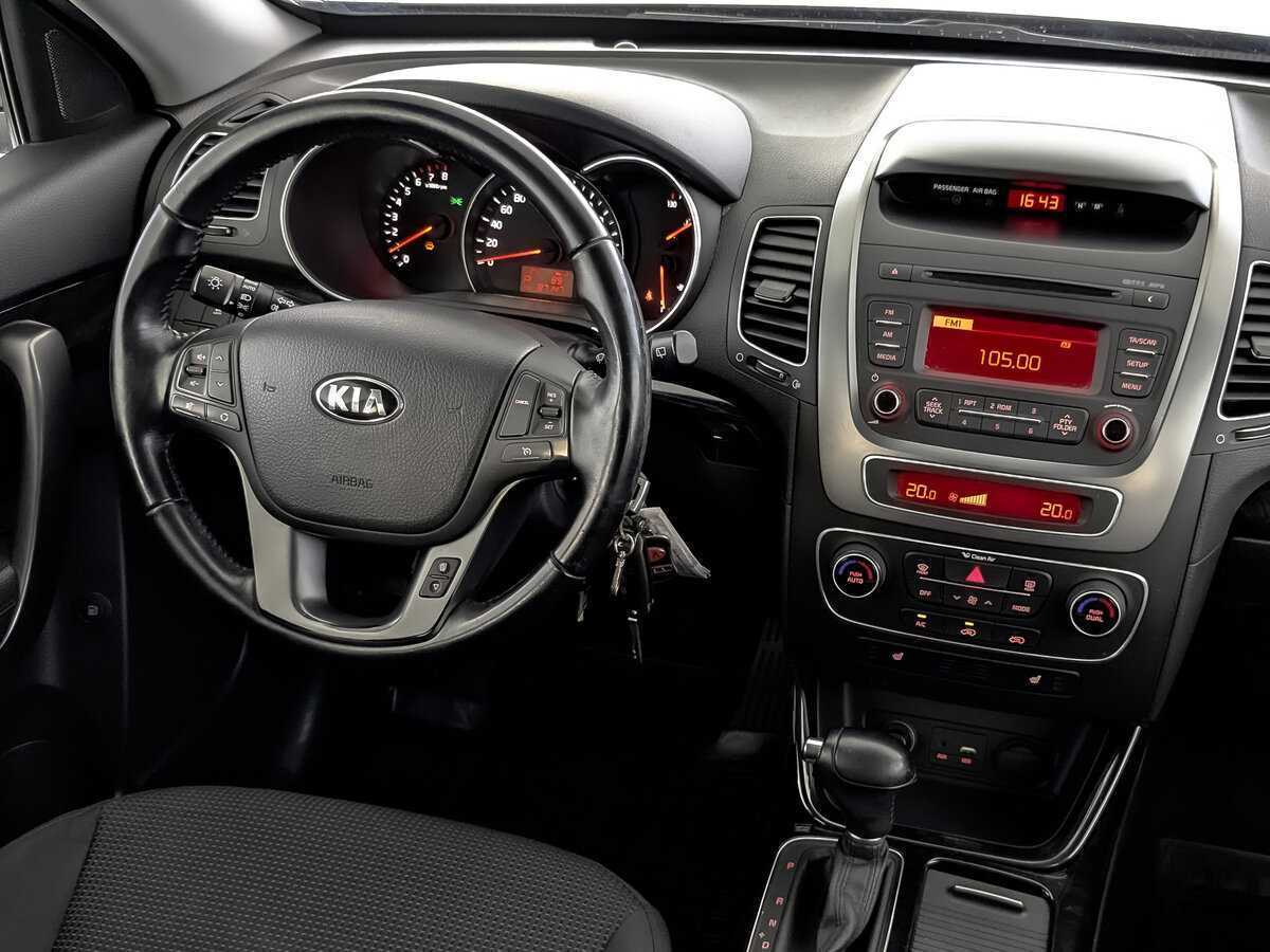 Kia Sorento с пробегом — 2016 год. Фото: #25