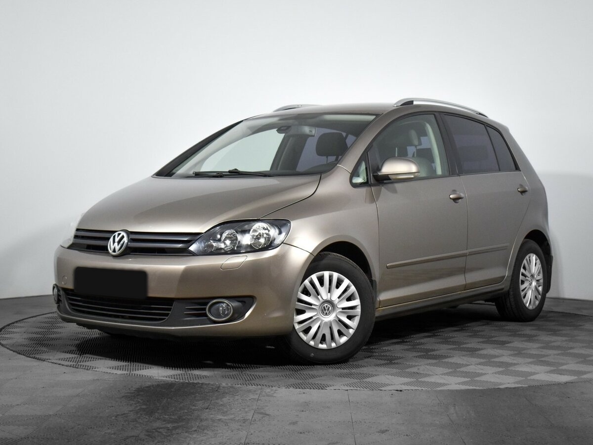 Volkswagen Golf Plus с пробегом — 2012 год. Посмотреть фото