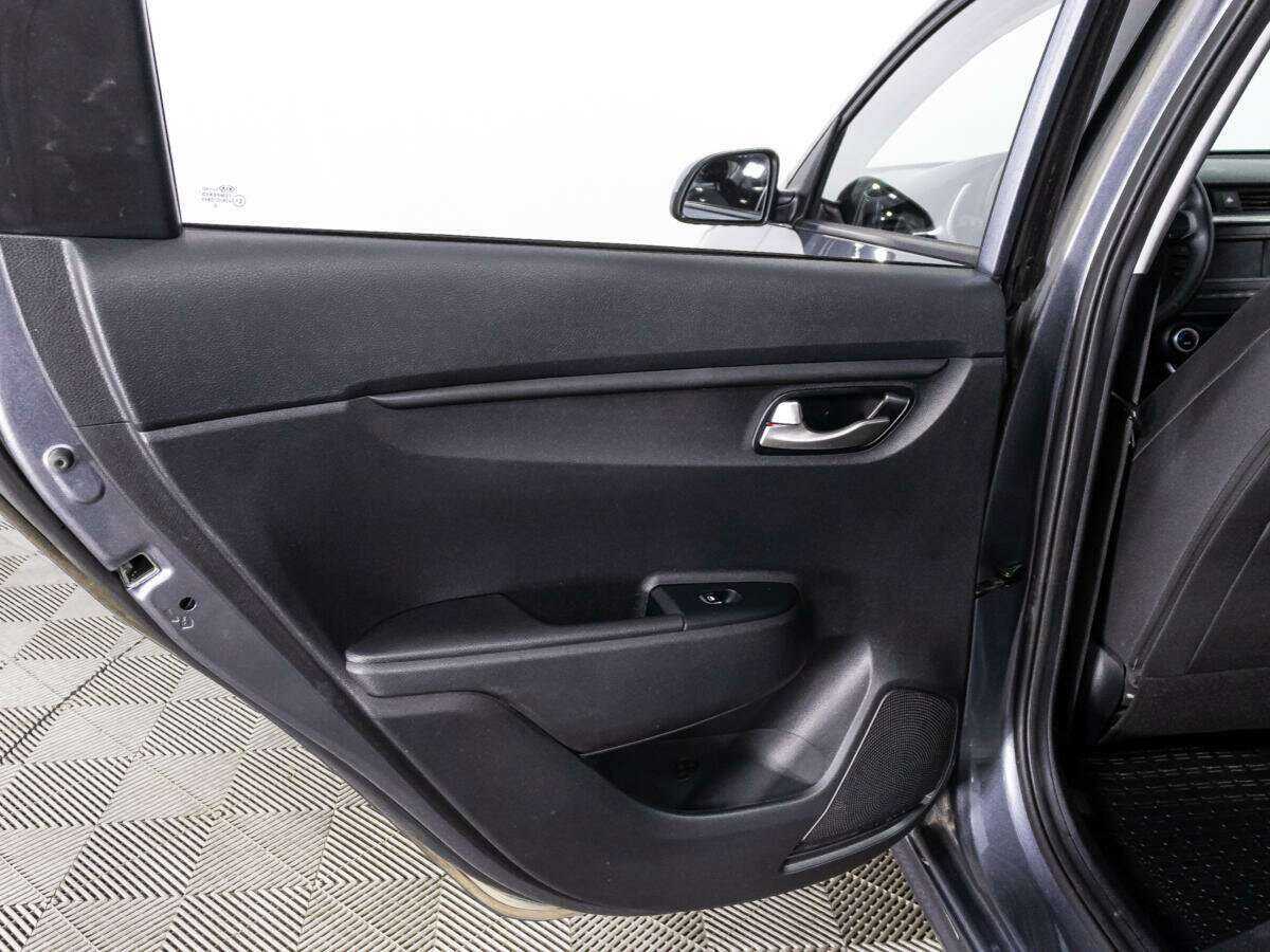 Kia Rio с пробегом — 2021 год. Фото: #22
