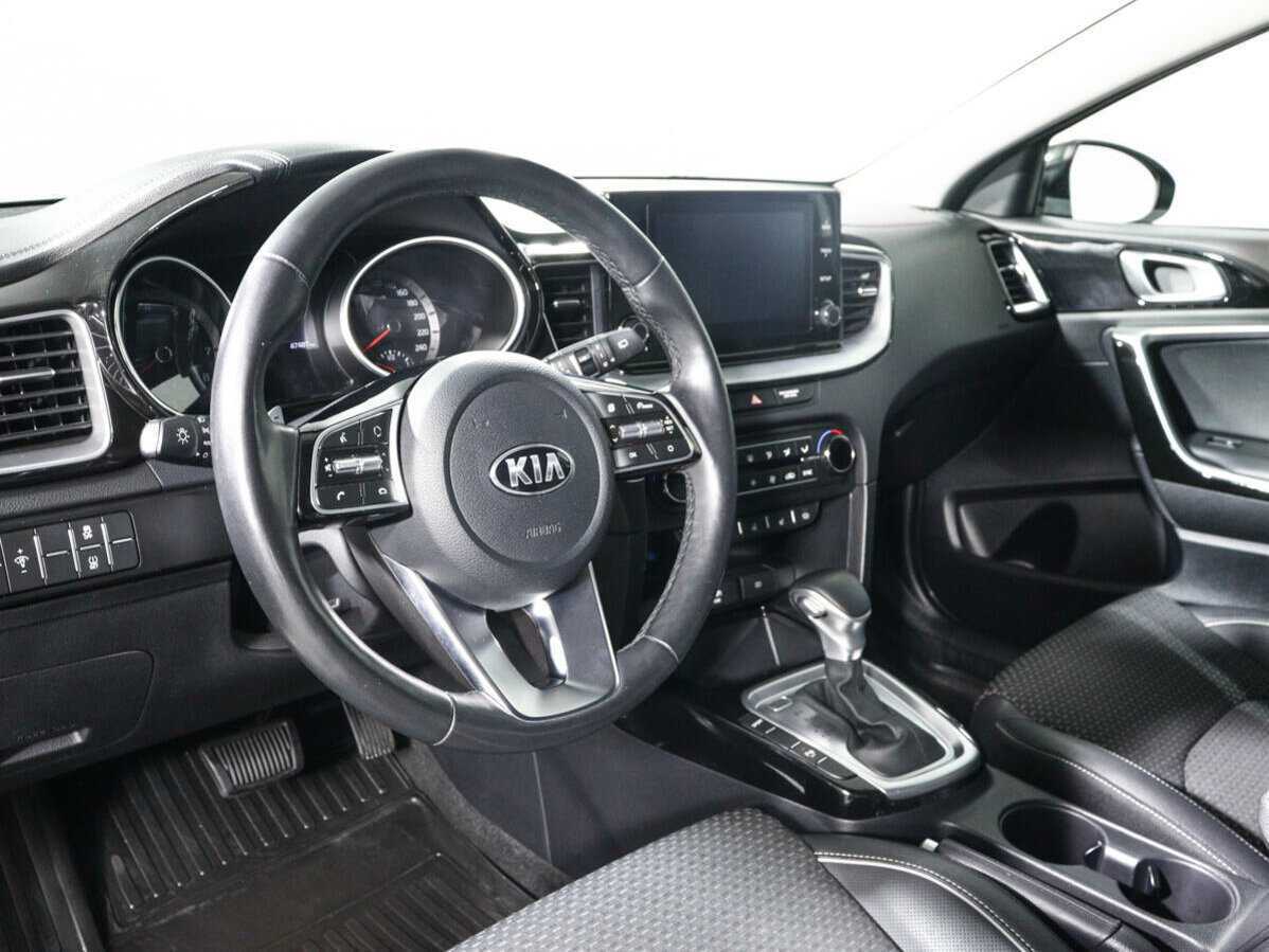 Kia Ceed с пробегом — 2020 год. Фото: #11