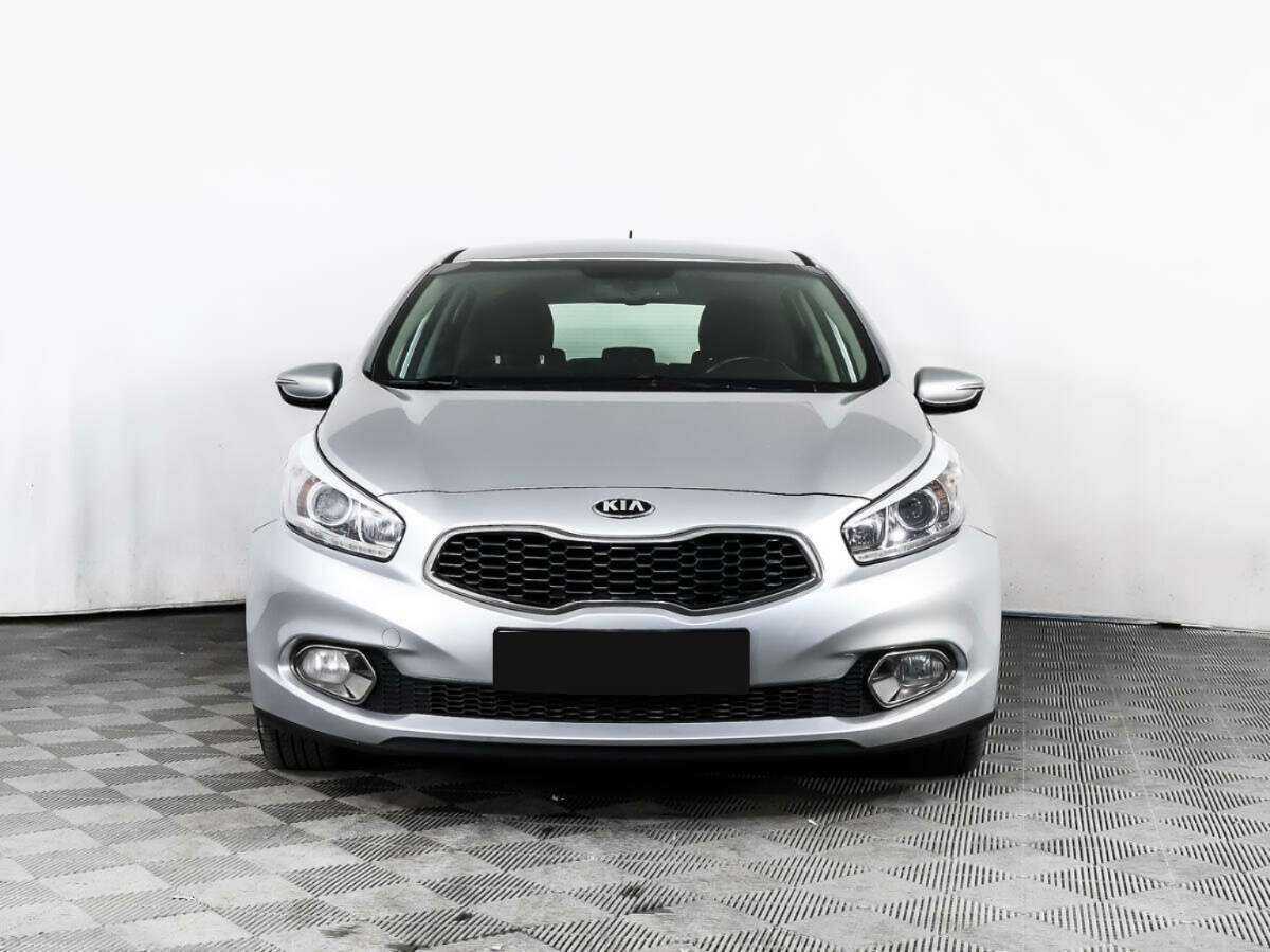 Kia Ceed с пробегом — 2013 год. Фото: #1