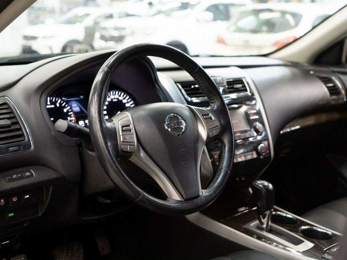 Nissan Teana с пробегом — 2014 год. Фото: #4