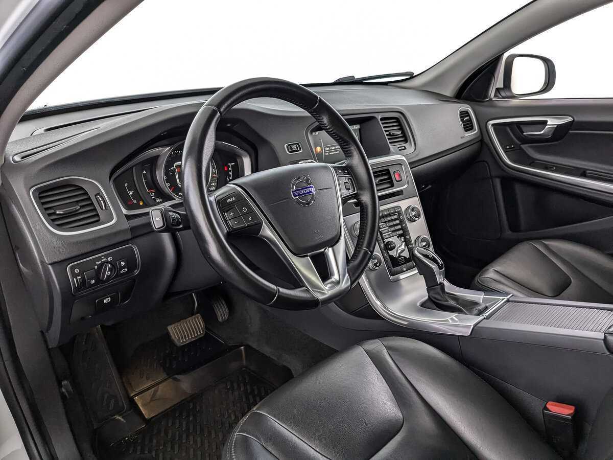 Volvo S60 с пробегом — 2016 год. Фото: #10