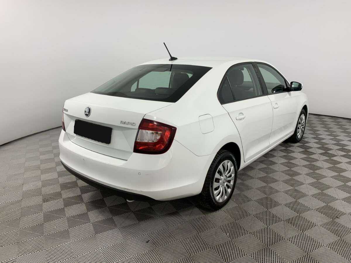 Skoda Rapid с пробегом — 2019 год. Фото: #3
