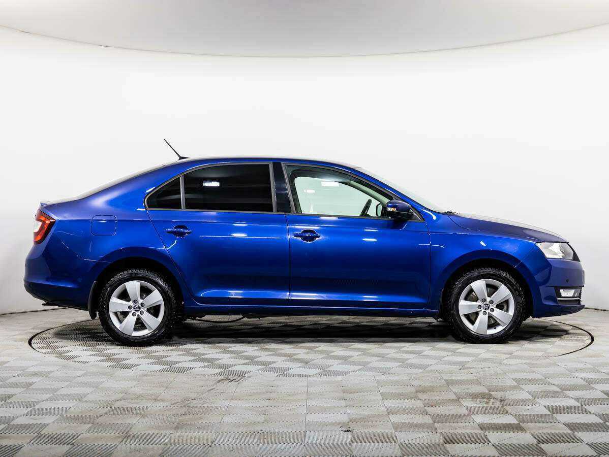 Skoda Rapid с пробегом — 2017 год. Фото: #2