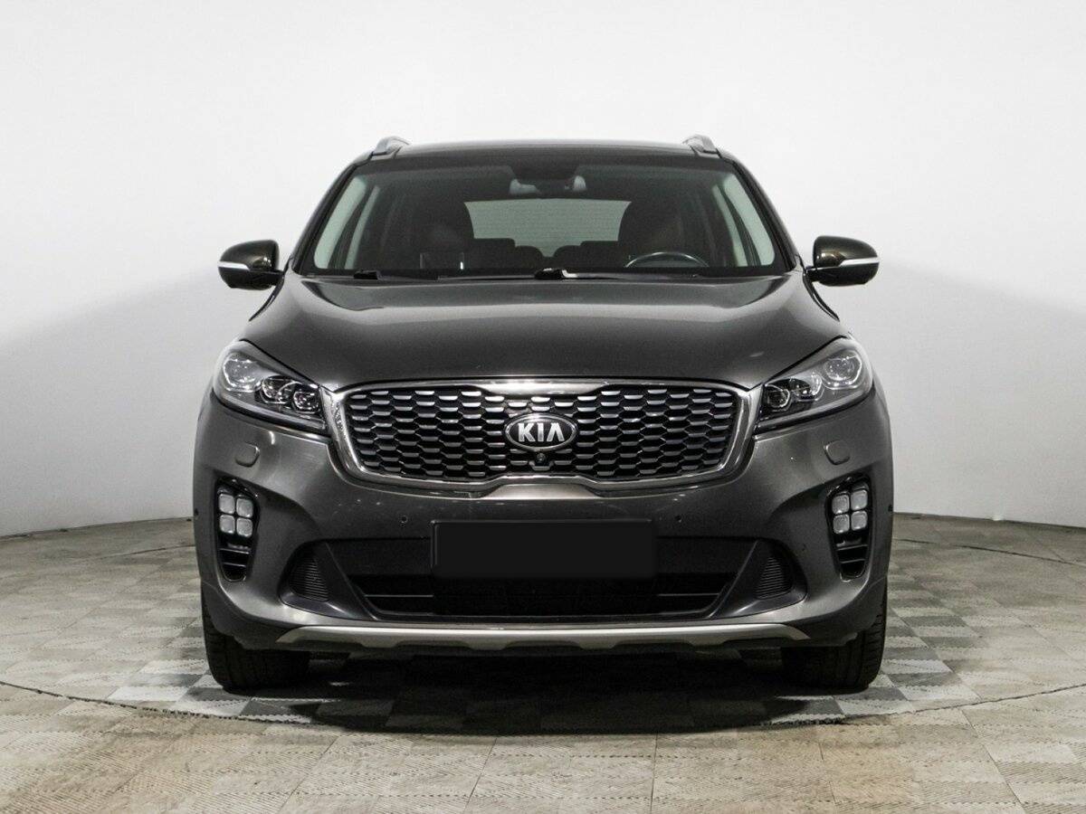 Kia Sorento с пробегом — 2018 год. Фото: #1
