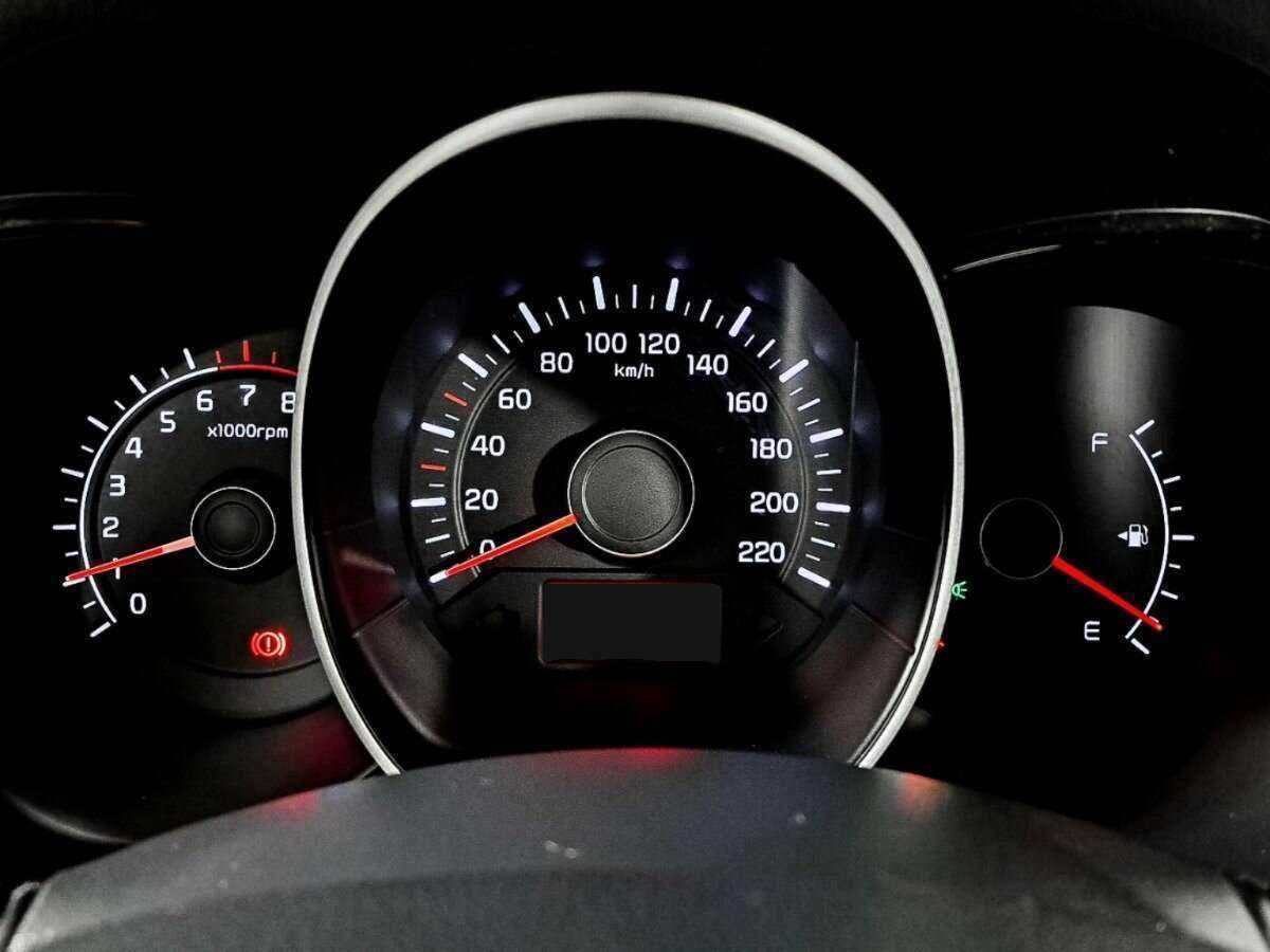 Kia Rio с пробегом — 2015 год. Фото: #9