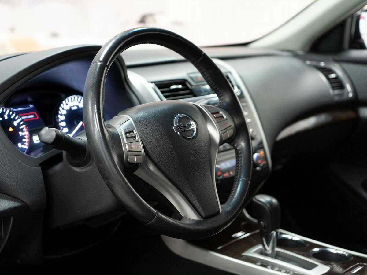 Nissan Teana с пробегом — 2015 год. Фото: #4