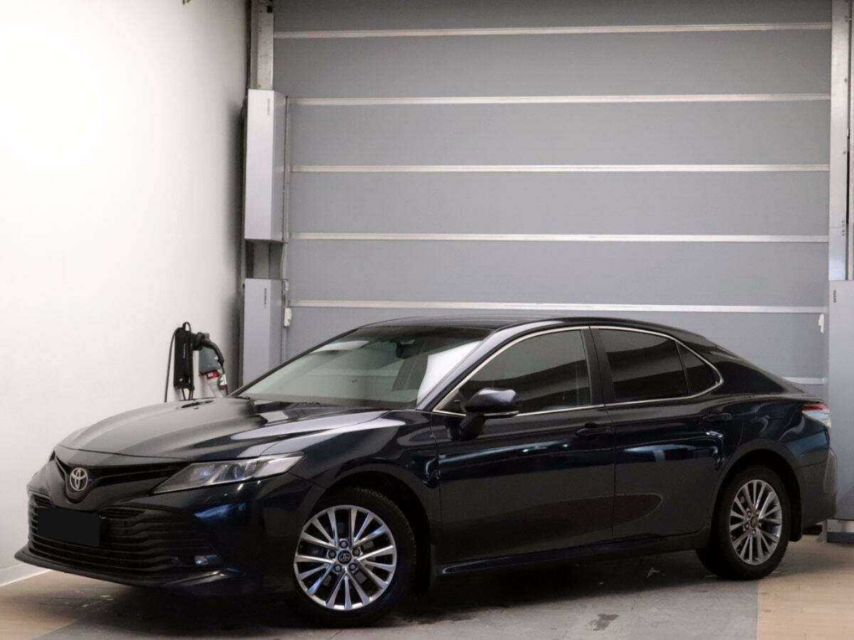 Toyota Camry с пробегом — 2019 год. Посмотреть фото