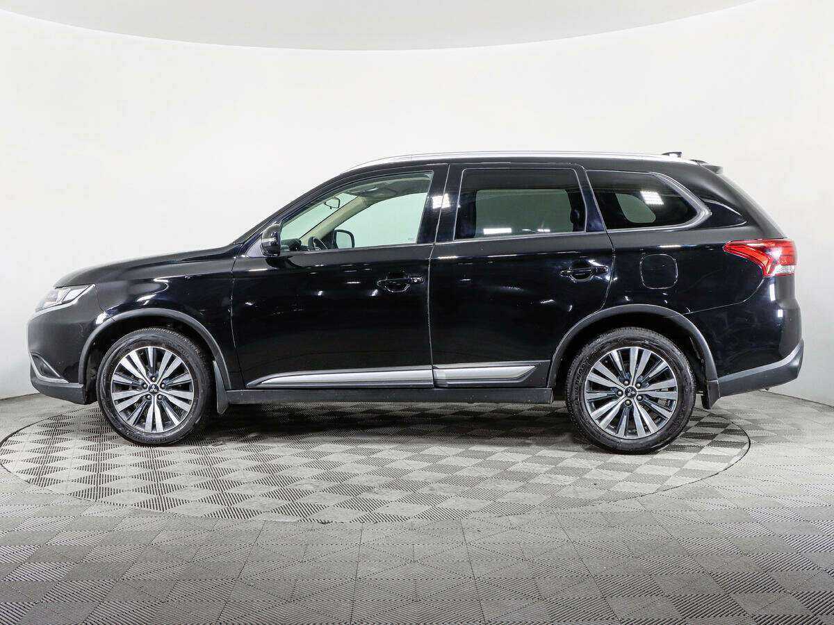 Mitsubishi Outlander с пробегом — 2020 год. Фото: #7