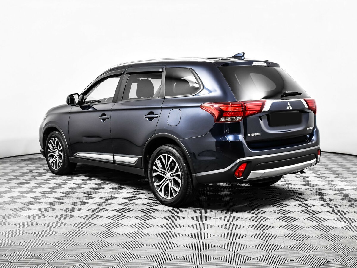 Mitsubishi Outlander с пробегом — 2018 год. Фото: #5