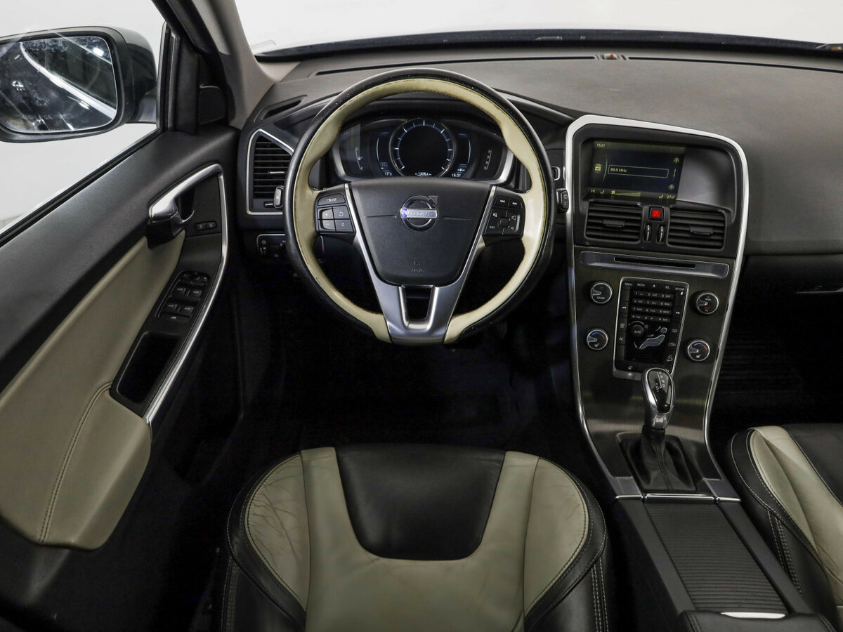 Volvo XC60 с пробегом — 2013 год. Фото: #8