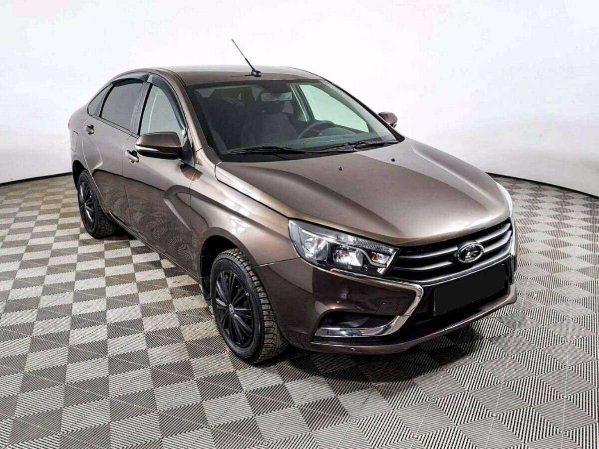 Lada (ВАЗ) Vesta с пробегом — 2018 год. Фото: #2