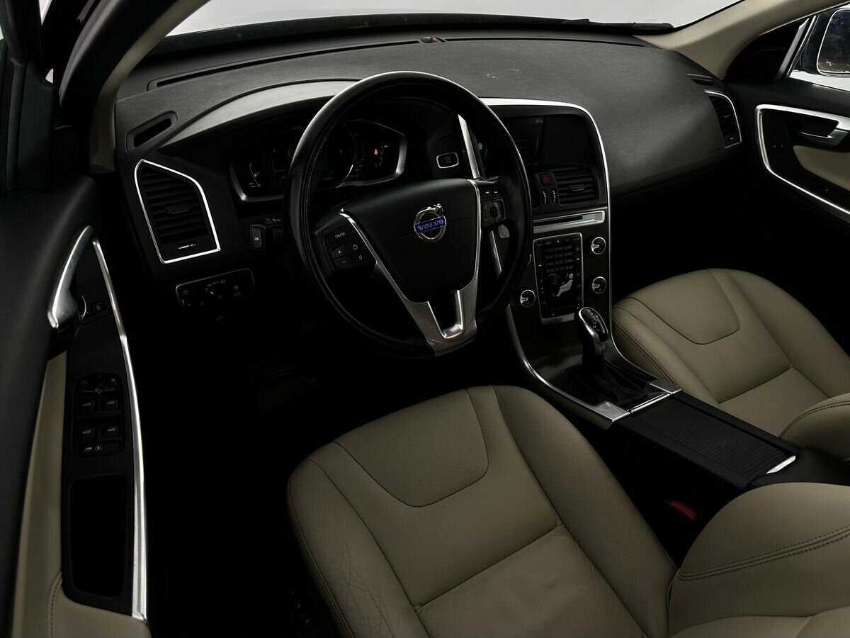 Volvo XC60 с пробегом — 2014 год. Фото: #6