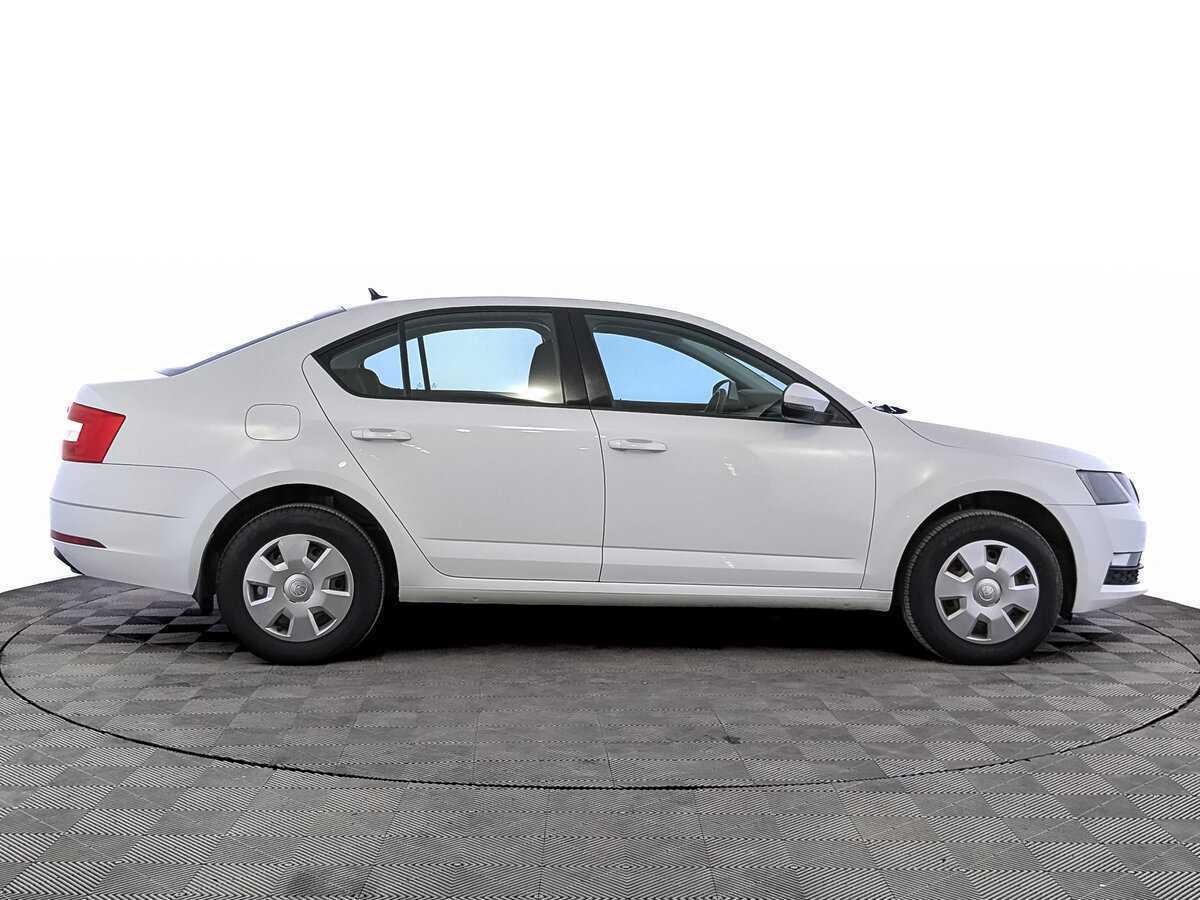 Skoda Octavia с пробегом — 2019 год. Фото: #3