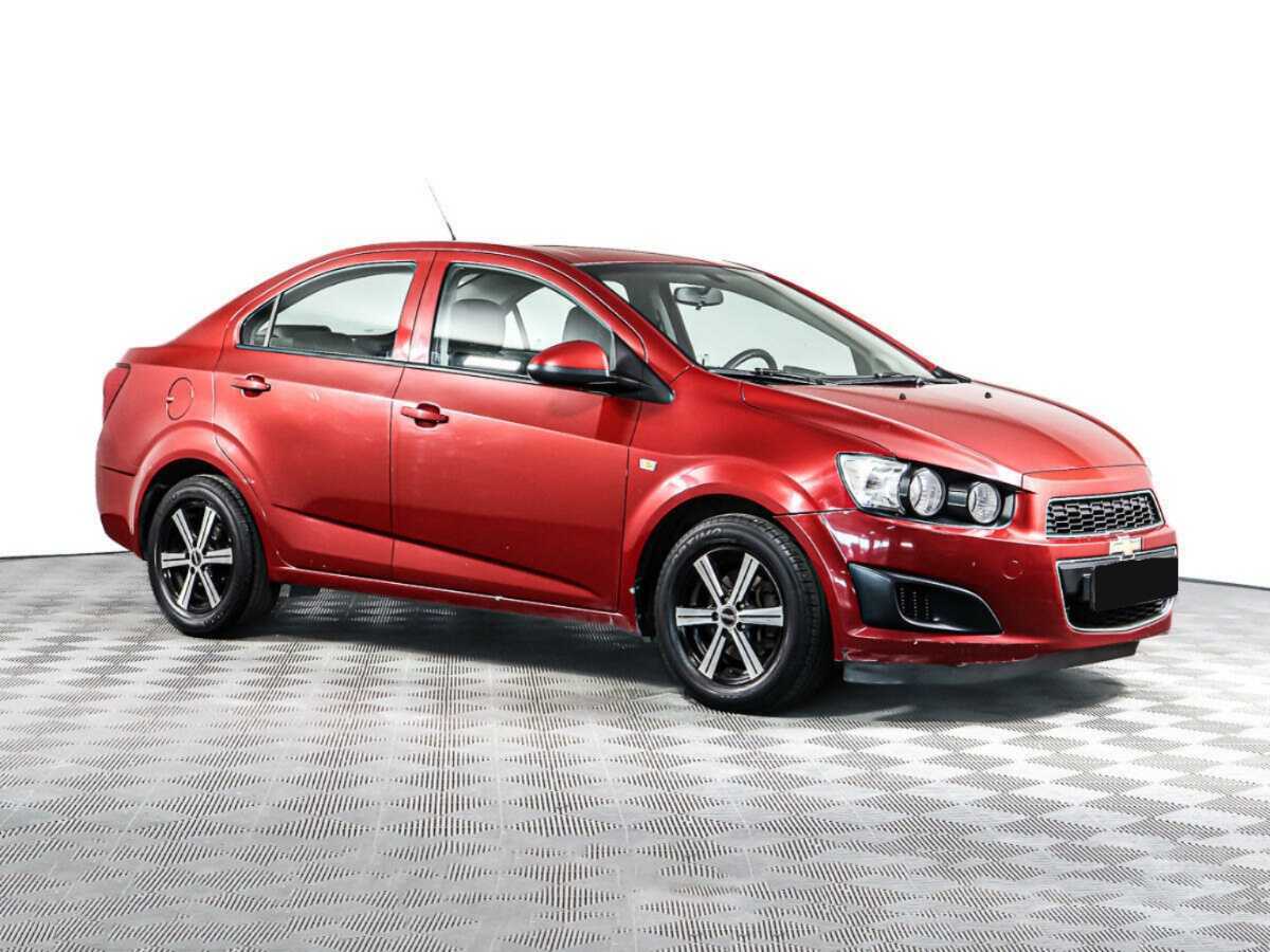 Chevrolet Aveo с пробегом — 2012 год. Фото: #1