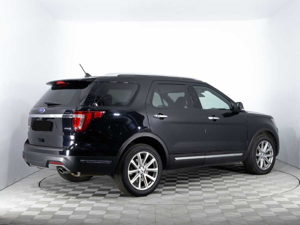 Ford Explorer с пробегом — 2018 год. Фото: #4