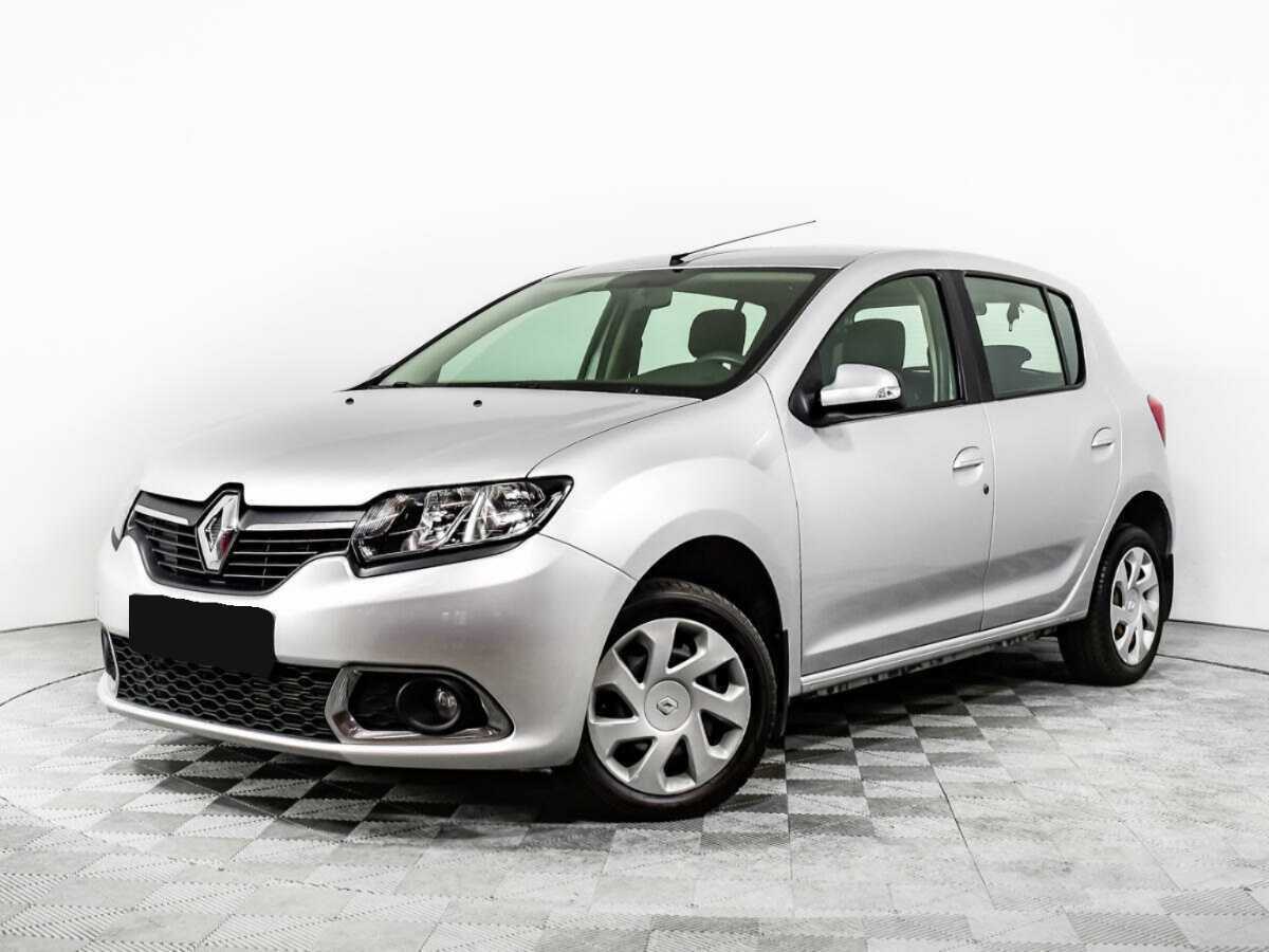 Renault Sandero с пробегом — 2015 год. Фото: #0