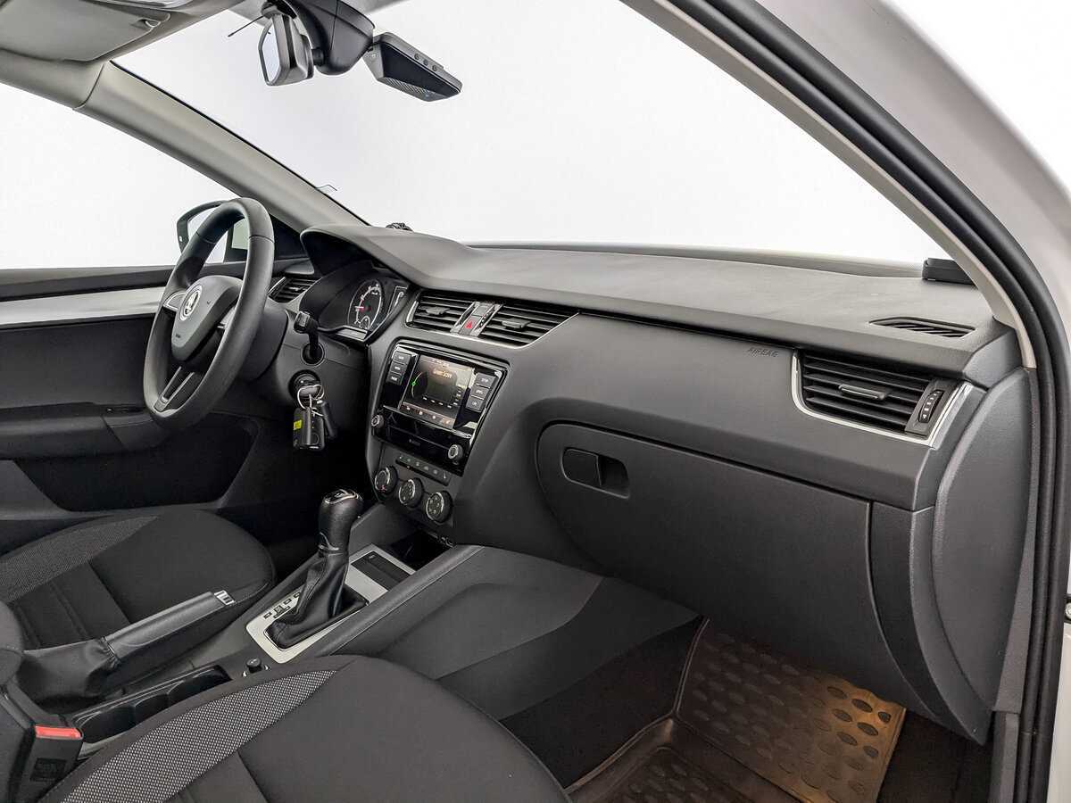 Skoda Octavia с пробегом — 2019 год. Фото: #10