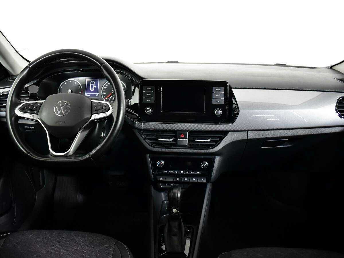 Volkswagen Polo с пробегом — 2020 год. Фото: #11