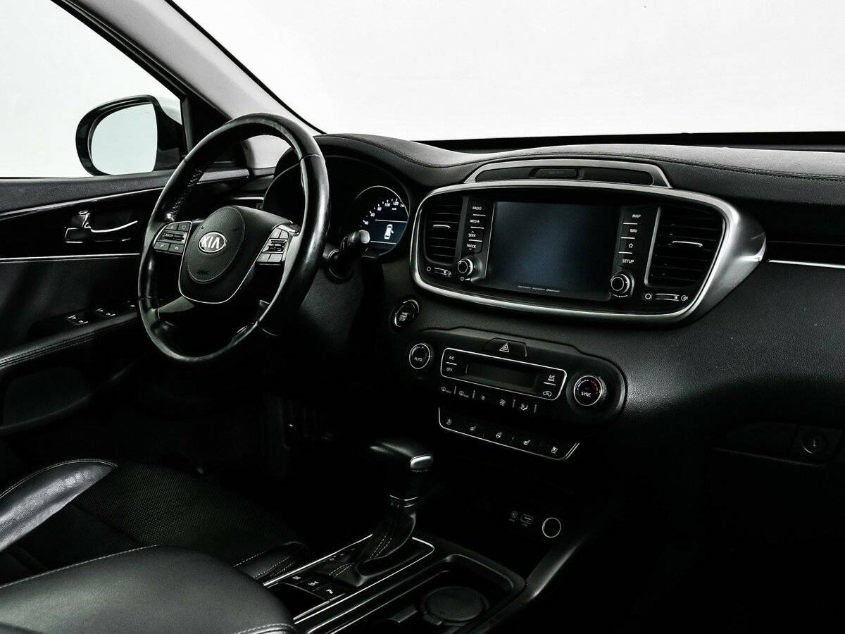 Kia Sorento с пробегом — 2018 год. Фото: #8
