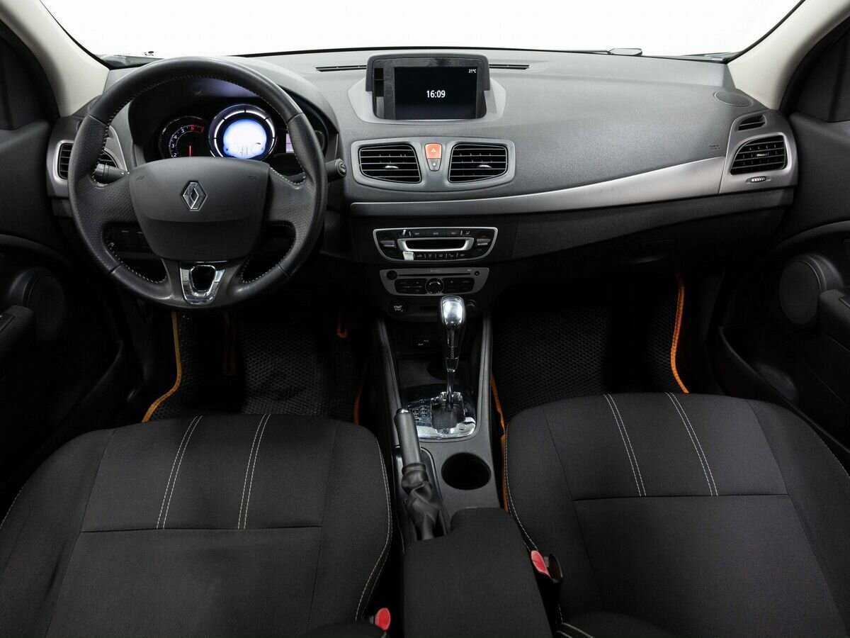 Renault Fluence с пробегом — 2013 год. Фото: #14