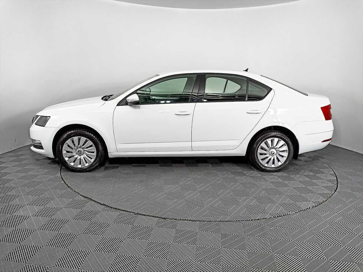 Skoda Octavia с пробегом — 2020 год. Фото: #7