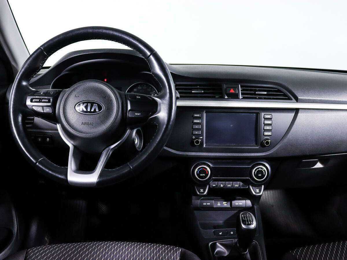 Kia Rio с пробегом — 2018 год. Фото: #11