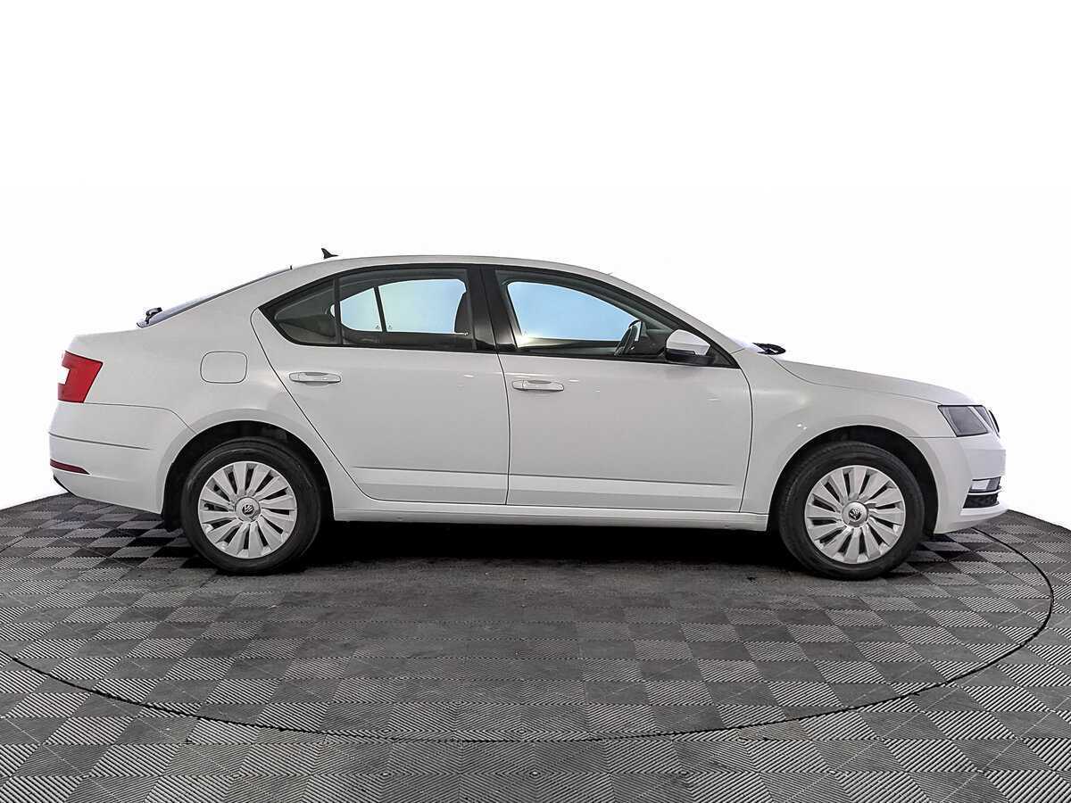 Skoda Octavia с пробегом — 2019 год. Фото: #3