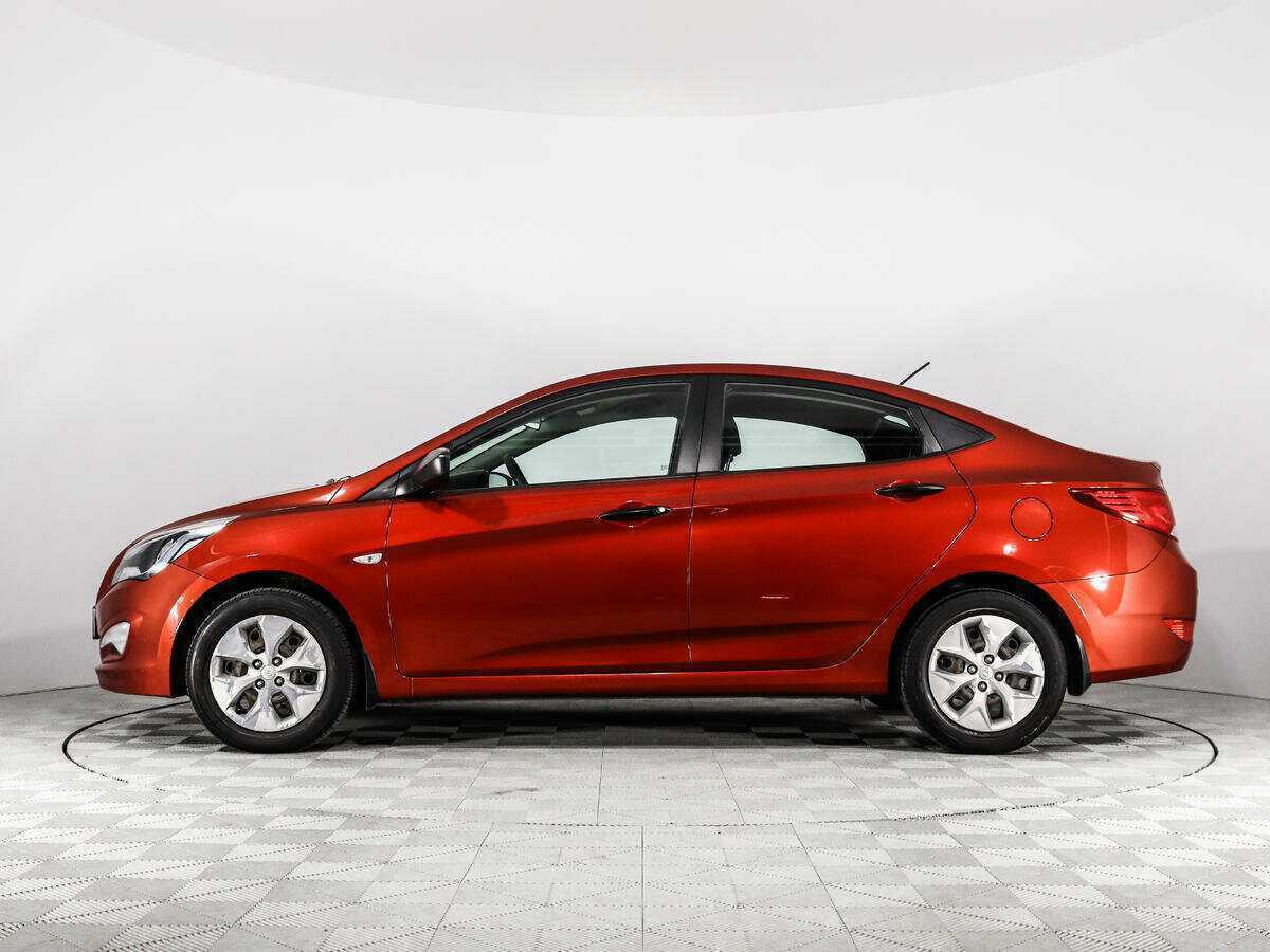 Hyundai Solaris с пробегом — 2016 год. Фото: #7