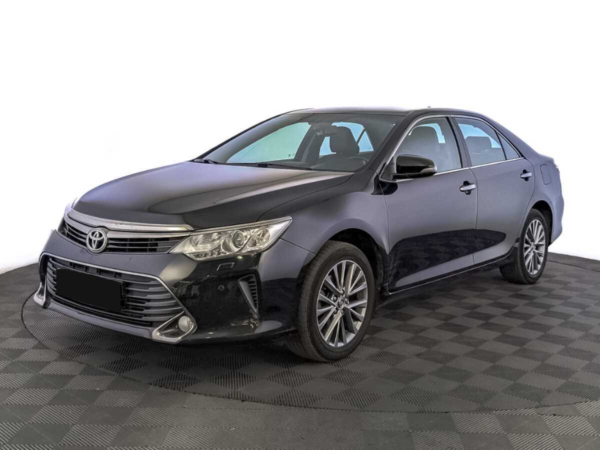 Toyota Camry с пробегом — 2017 год. Посмотреть фото