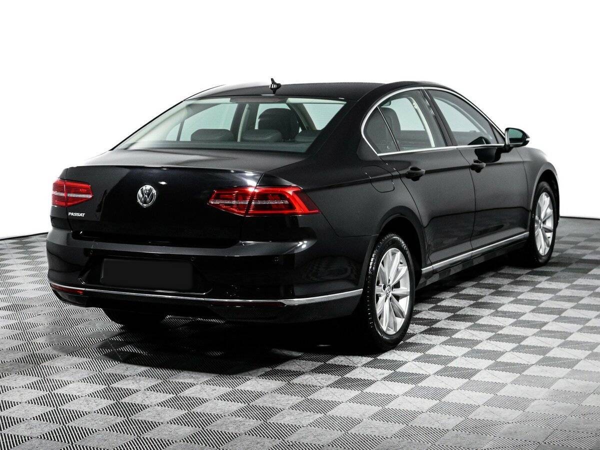 Volkswagen Passat с пробегом — 2019 год. Фото: #4