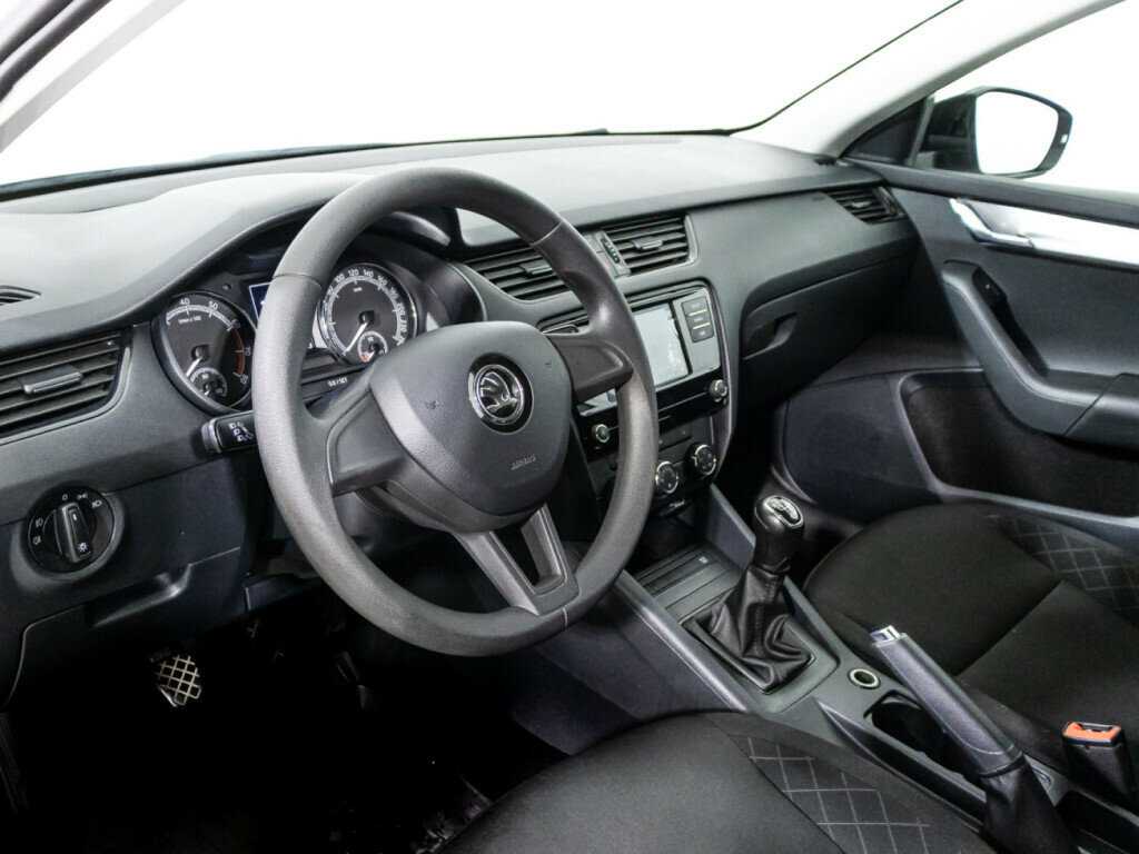 Skoda Octavia с пробегом — 2018 год. Фото: #10