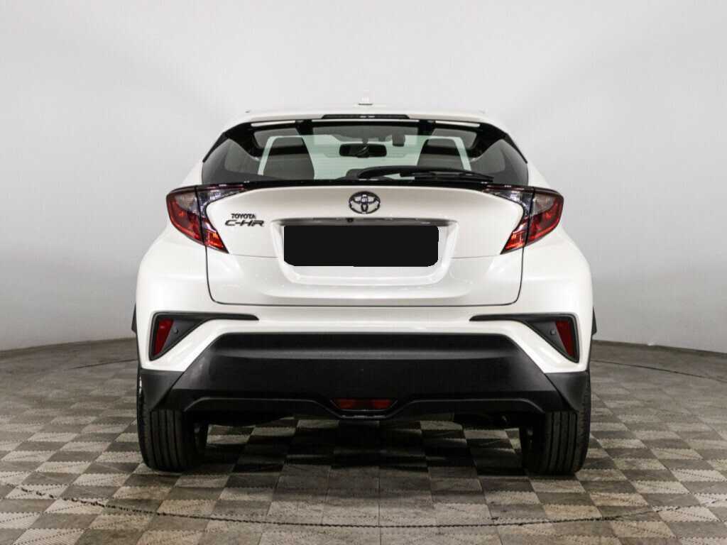 Toyota C-HR с пробегом — 2020 год. Фото: #5