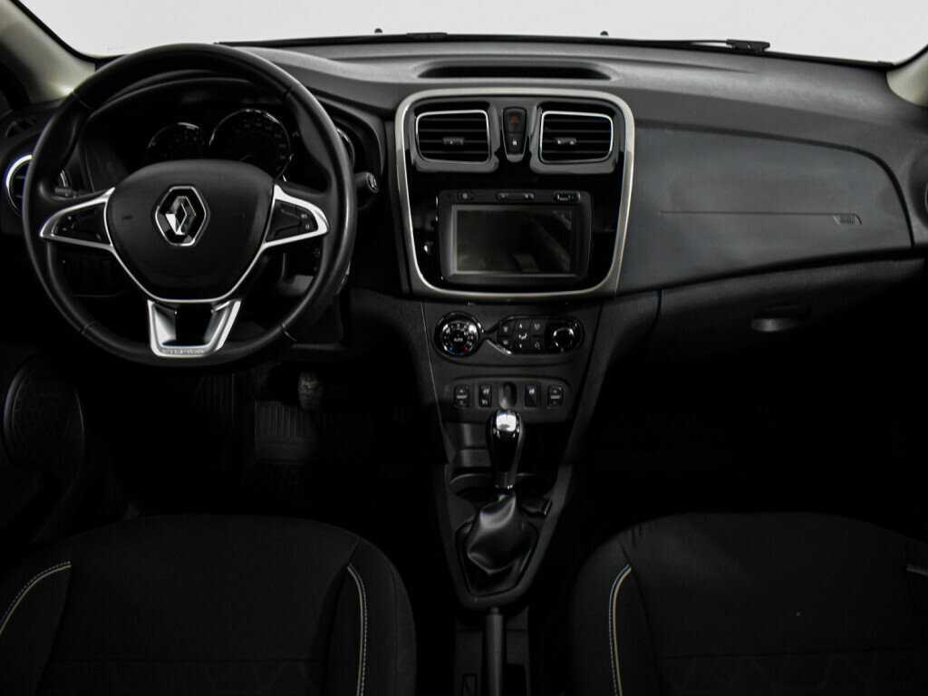 Renault Sandero с пробегом — 2019 год. Фото: #11