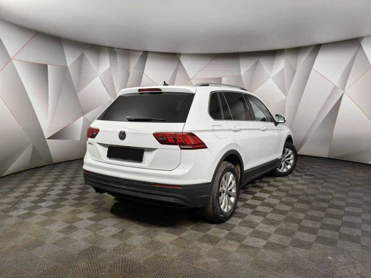 Volkswagen Tiguan с пробегом — 2018 год. Фото: #1