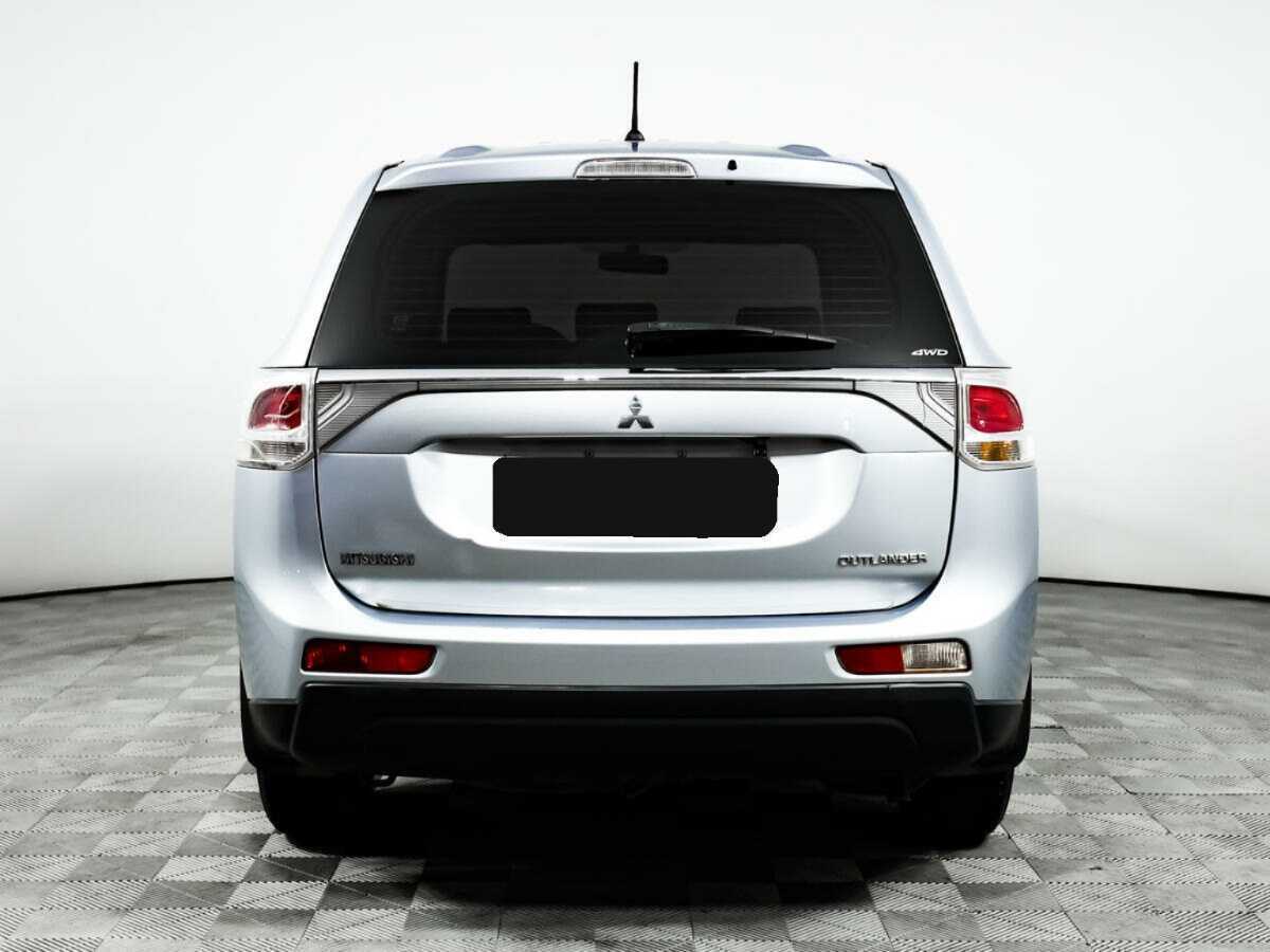 Mitsubishi Outlander с пробегом — 2013 год. Фото: #5