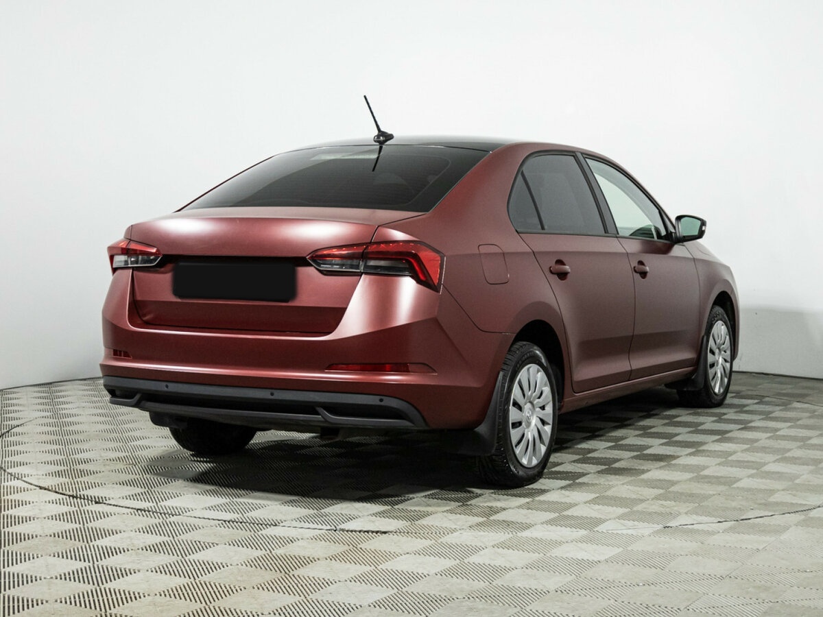 Skoda Rapid с пробегом — 2020 год. Фото: #3