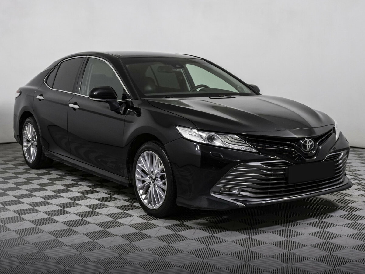 Toyota Camry с пробегом — 2020 год. Фото: #2