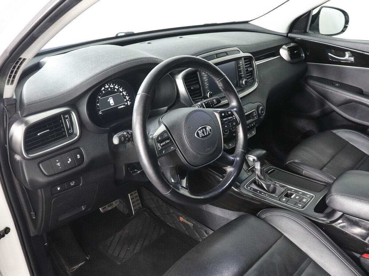 Kia Sorento с пробегом — 2018 год. Фото: #9