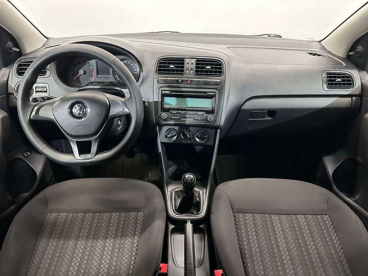 Volkswagen Polo с пробегом — 2019 год. Фото: #10