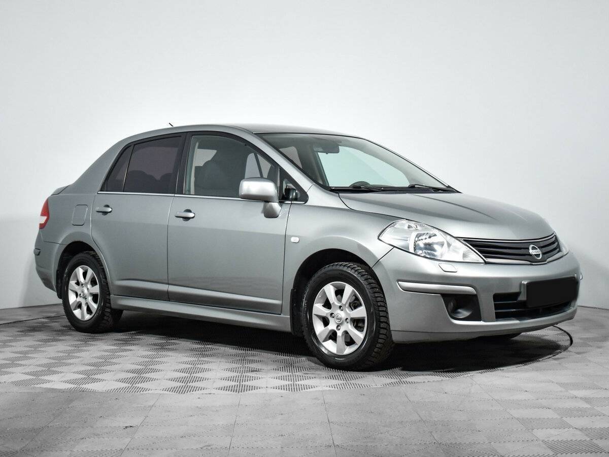 Nissan Tiida с пробегом — 2013 год. Фото: #2