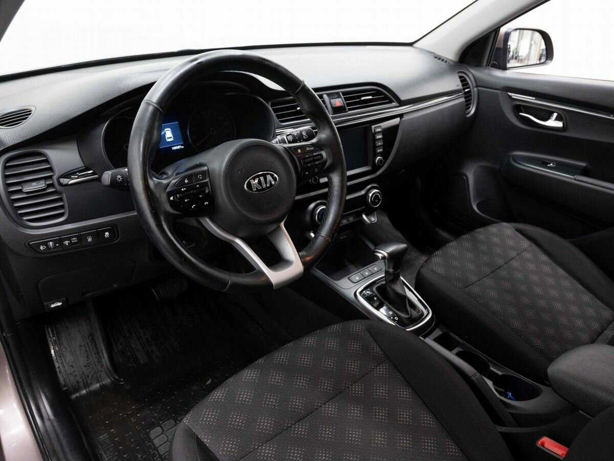 Kia Rio с пробегом — 2018 год. Фото: #6