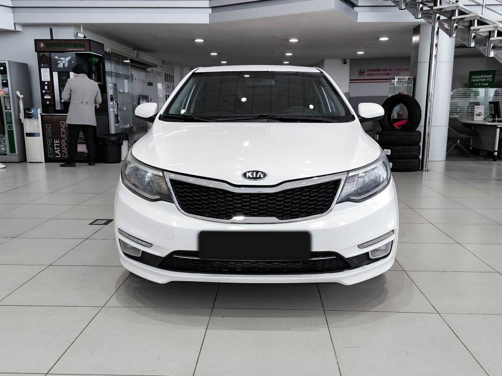 Kia Rio с пробегом — 2016 год. Фото: #1