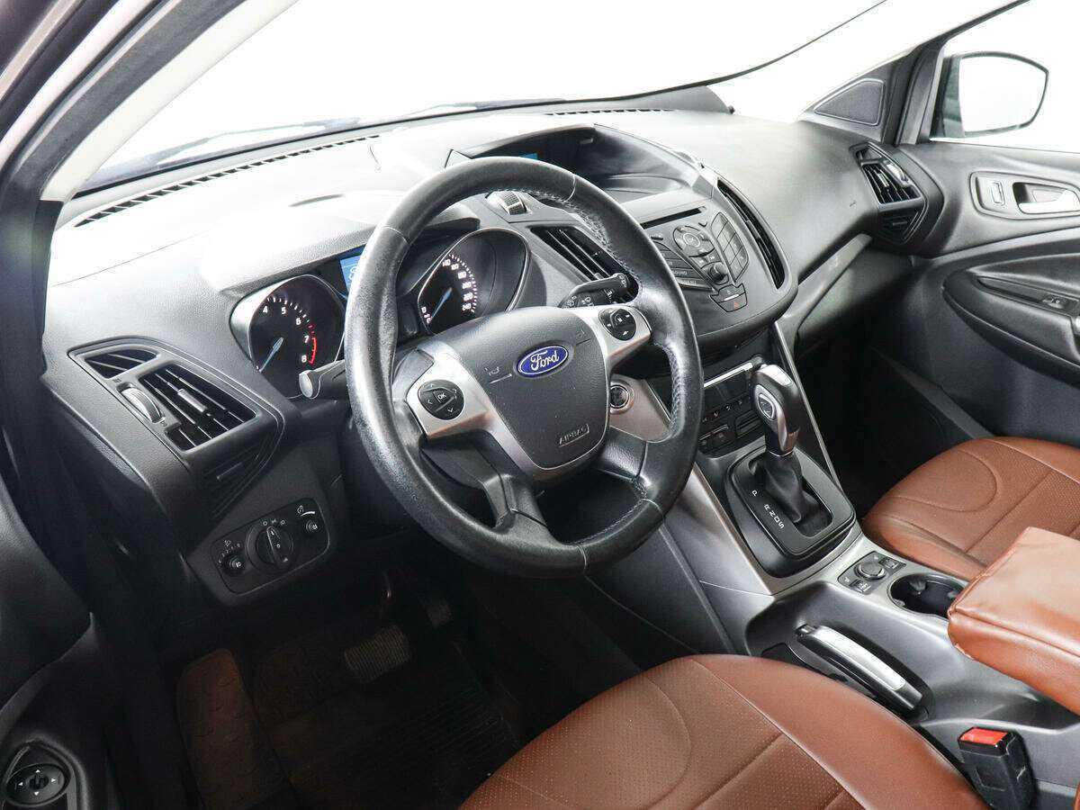 Ford Kuga с пробегом — 2016 год. Фото: #6