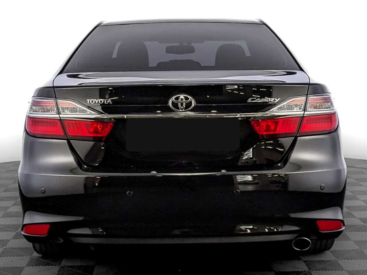 Toyota Camry с пробегом — 2016 год. Фото: #5