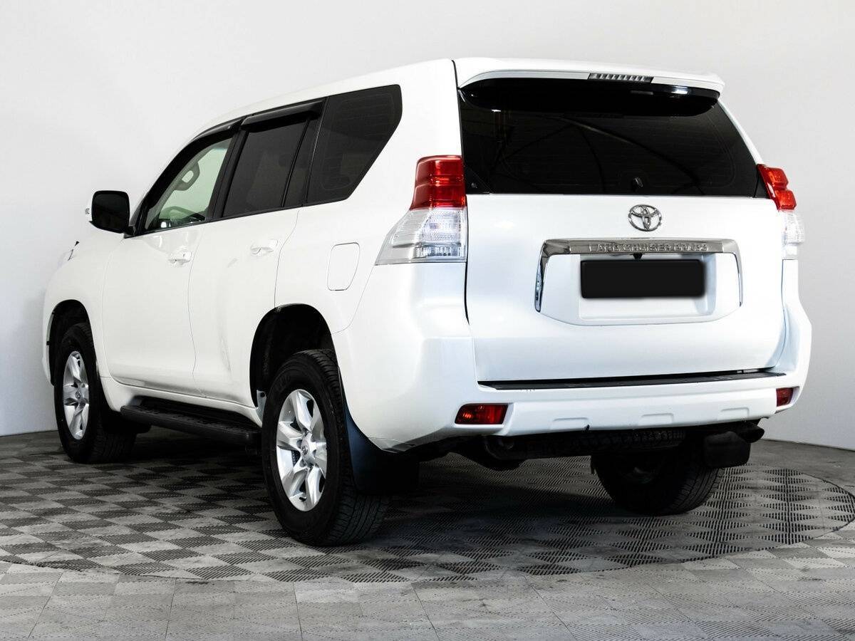 Toyota Land Cruiser Prado с пробегом — 2013 год. Фото: #6