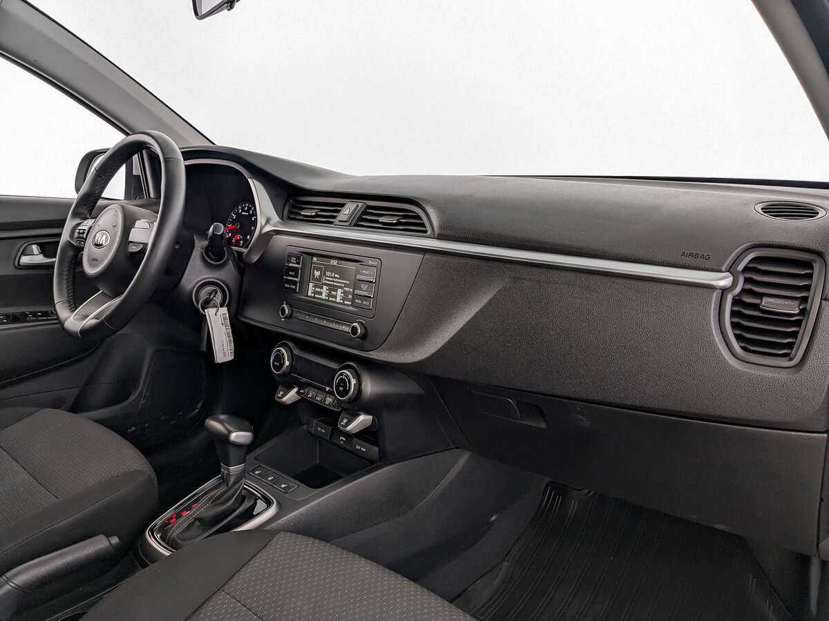 Kia Rio с пробегом — 2021 год. Фото: #8