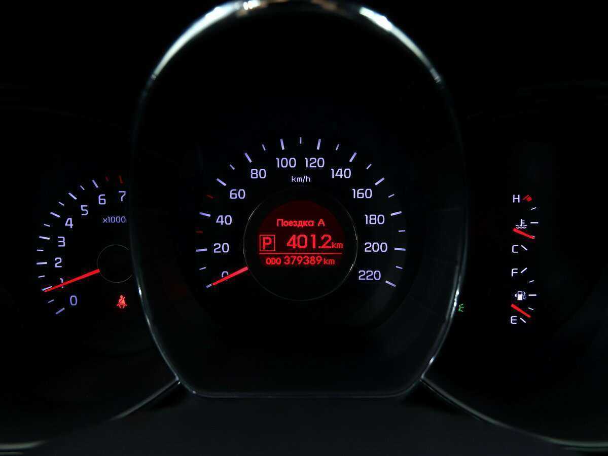 Kia Rio с пробегом — 2012 год. Фото: #11