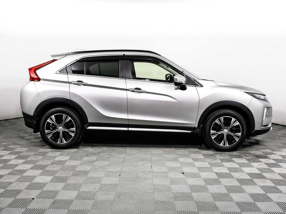 Mitsubishi Eclipse Cross с пробегом — 2018 год. Фото: #3